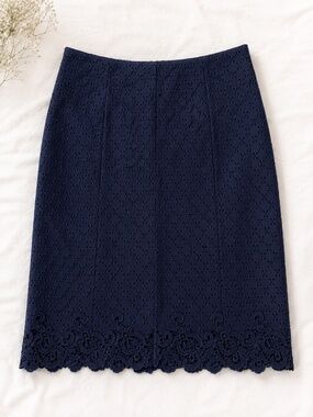 Willi Smith Navy Lace Pencil Skirt | Size 6